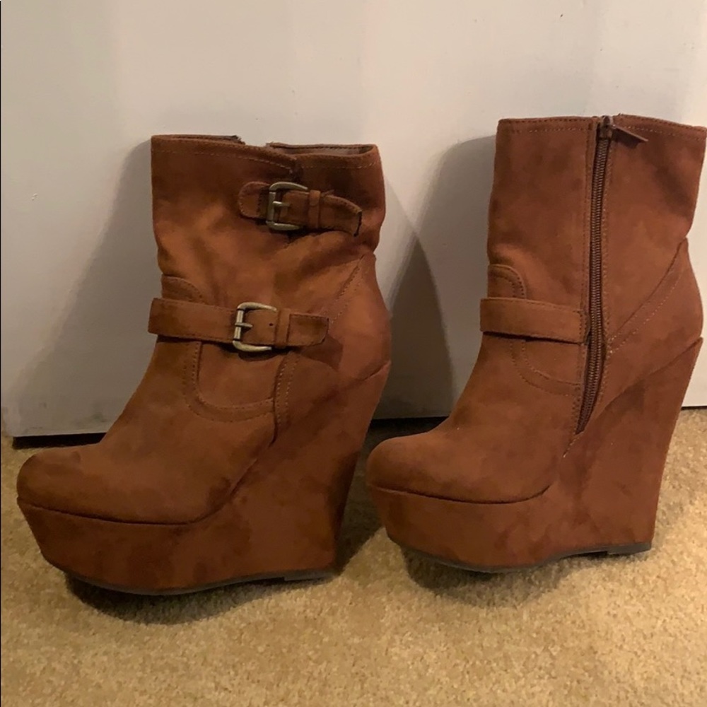 Brown wedge boots